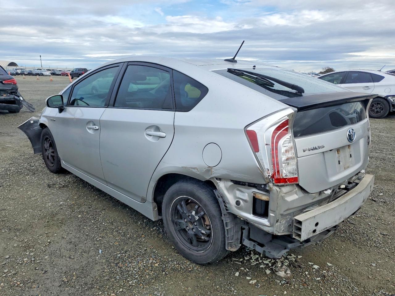 2012 TOYOTA PRIUS photo 2
