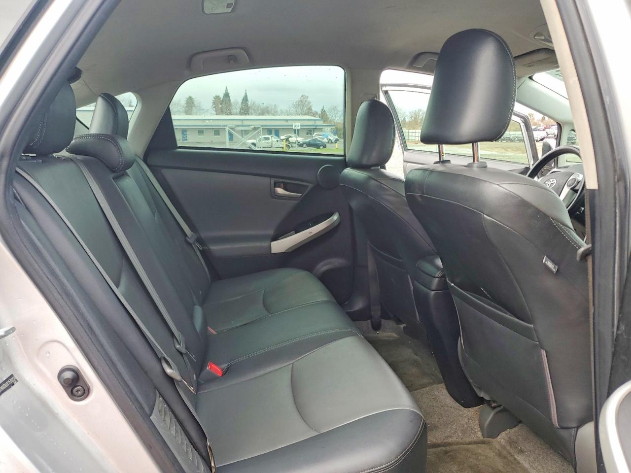 2012 TOYOTA PRIUS photo 10