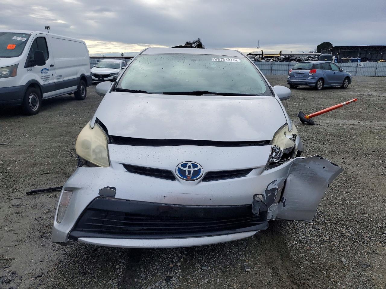 2012 TOYOTA PRIUS photo 5
