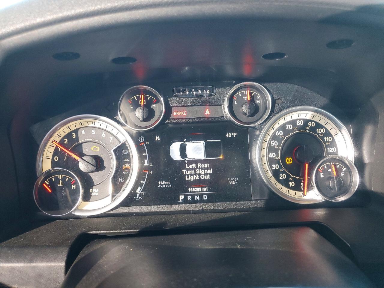 2014 RAM 1500 SLT photo 9