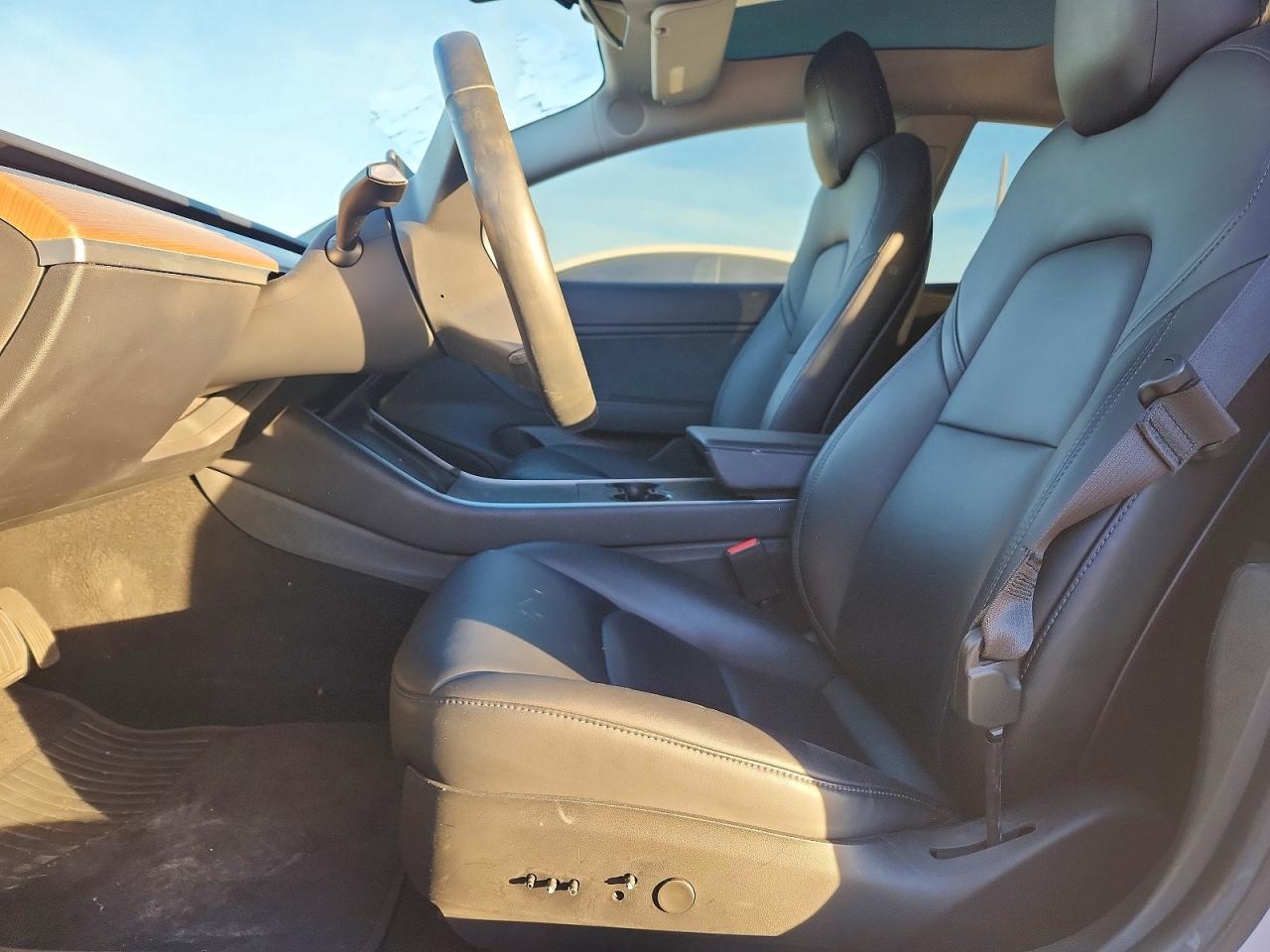 2018 TESLA MODEL 3 photo 7