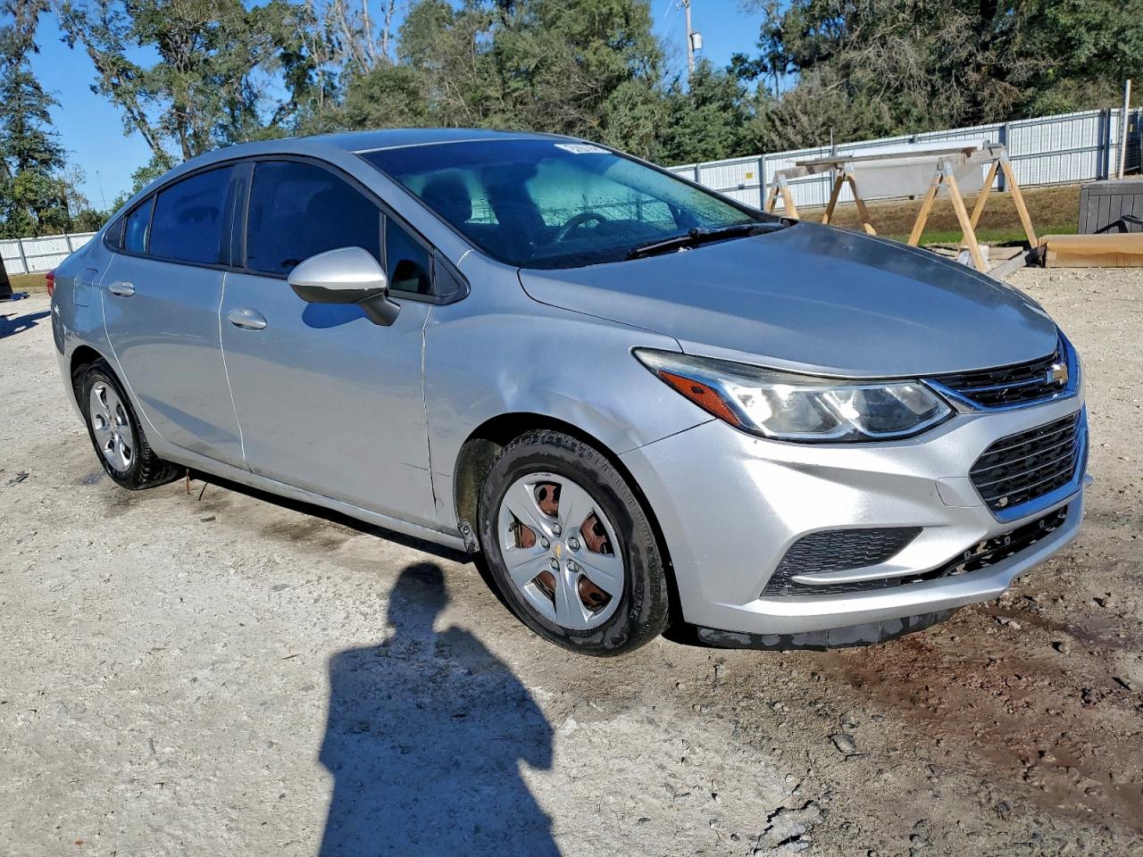 2017 CHEVROLET CRUZE LS photo 4