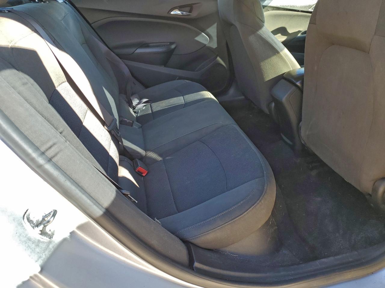 2017 CHEVROLET CRUZE LS photo 10