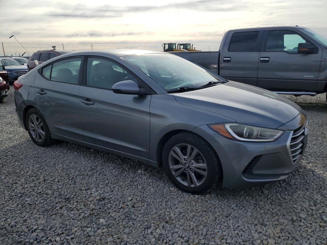 2017 HYUNDAI ELANTRA SE photo 7