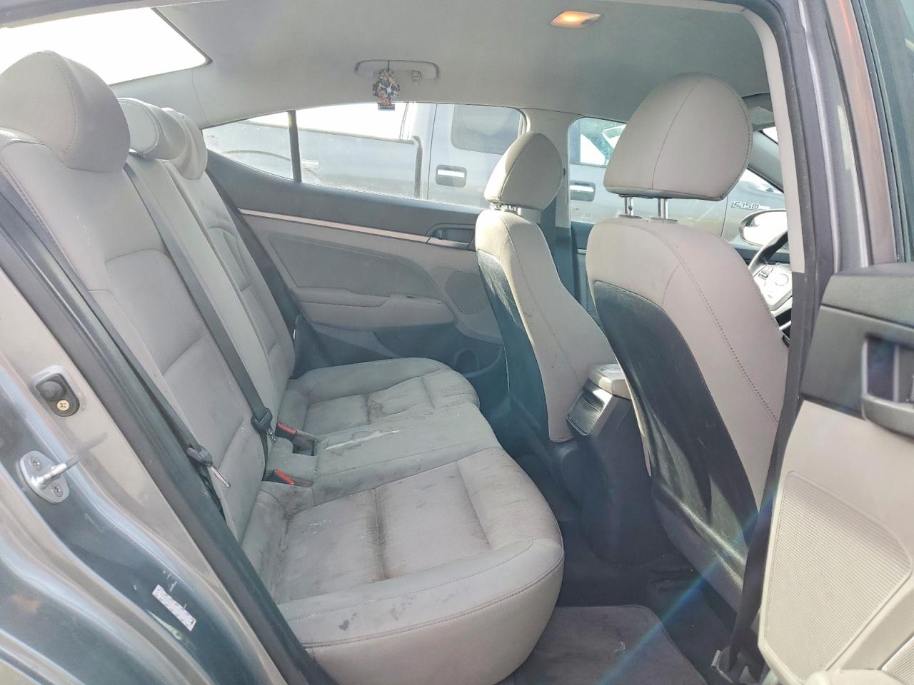 2017 HYUNDAI ELANTRA SE photo 19