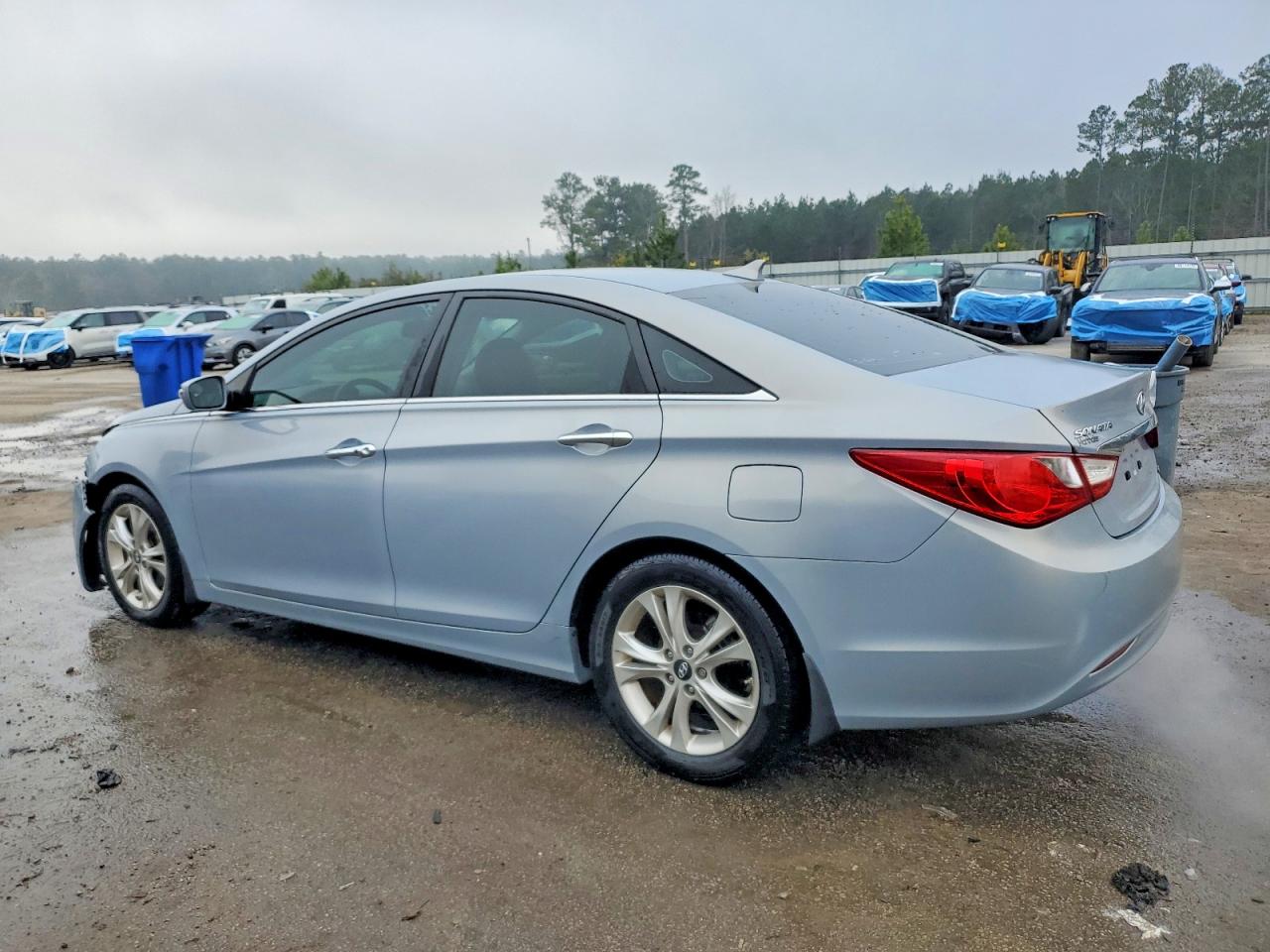 2011 HYUNDAI SONATA SE photo 2
