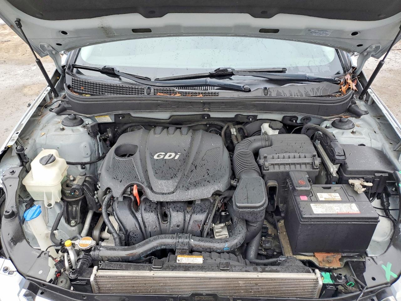 2011 HYUNDAI SONATA SE photo 11