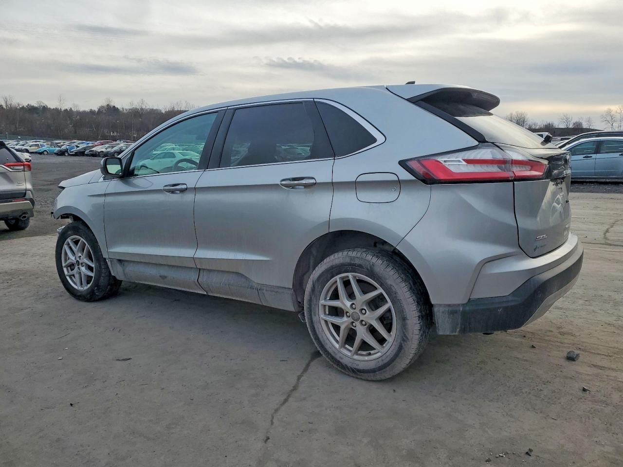 2024 FORD EDGE SEL photo 2