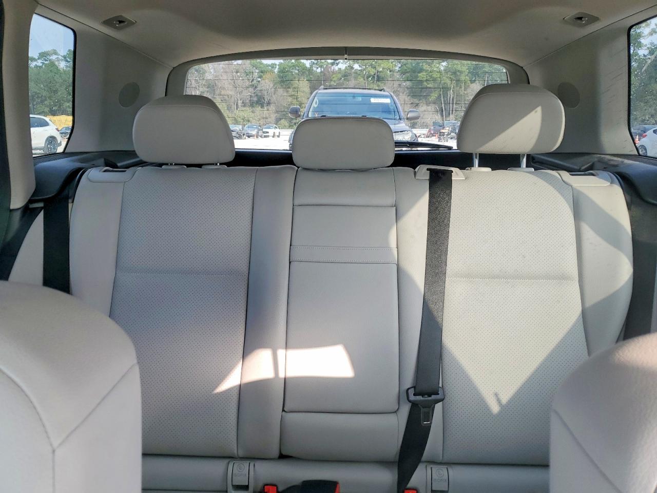 2015 MERCEDES-BENZ GLK 350 photo 10