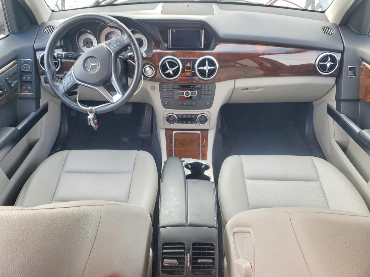 2015 MERCEDES-BENZ GLK 350 photo 8