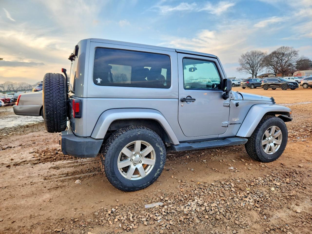 2013 JEEP WRANGLER SAHARA photo 3