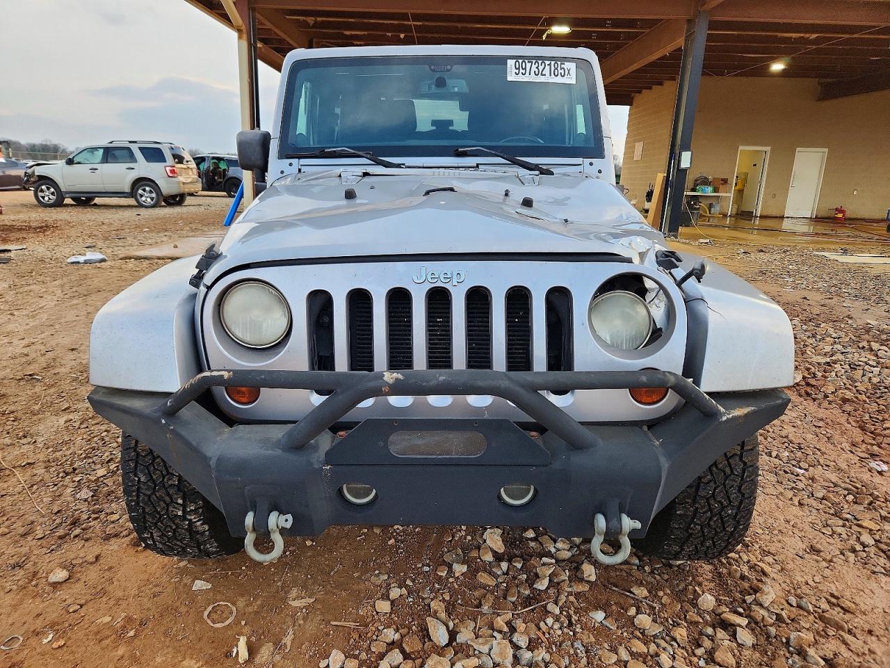 2013 JEEP WRANGLER SAHARA photo 5