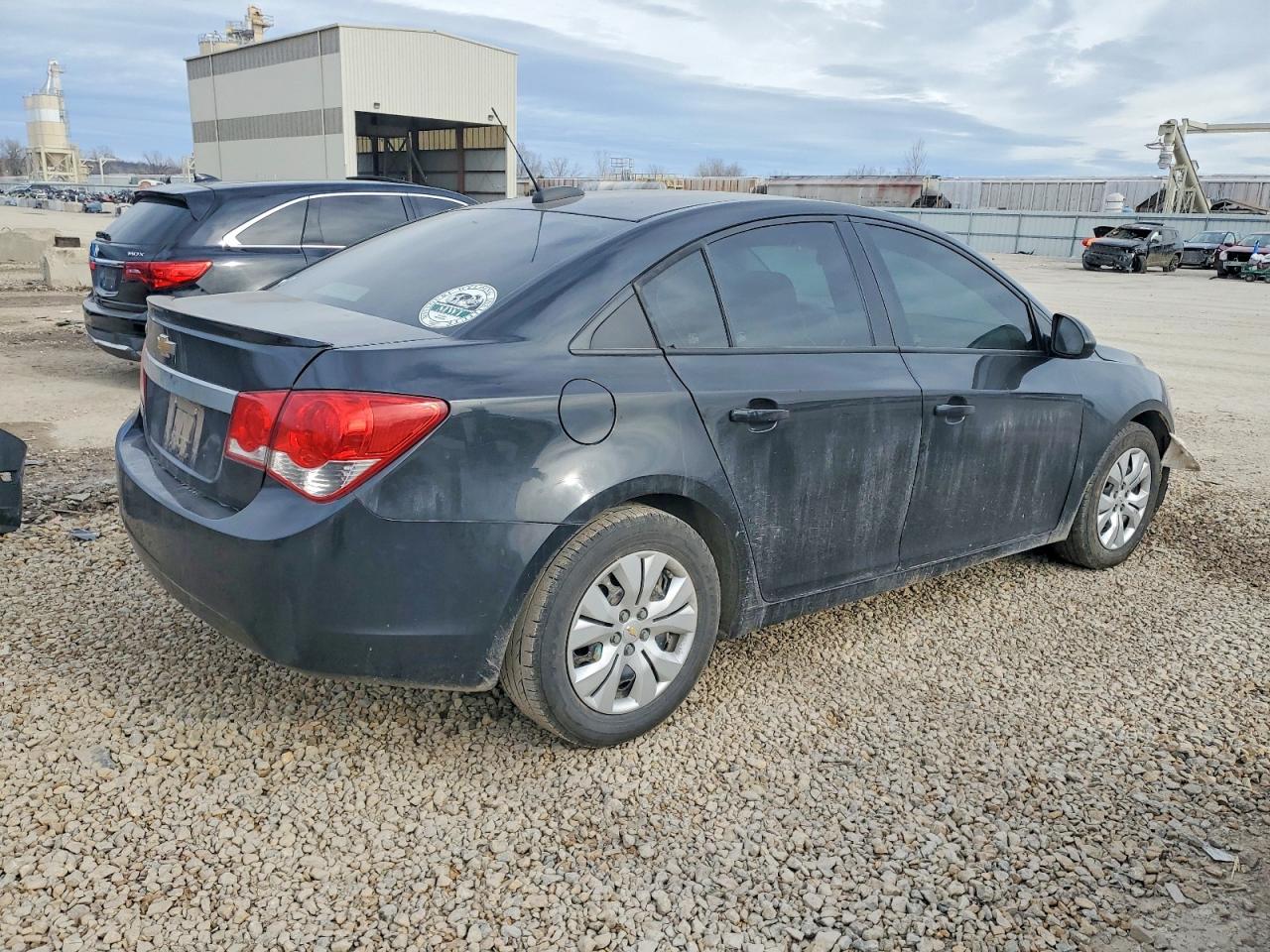 2016 CHEVROLET CRUZE LIMITED LS photo 3