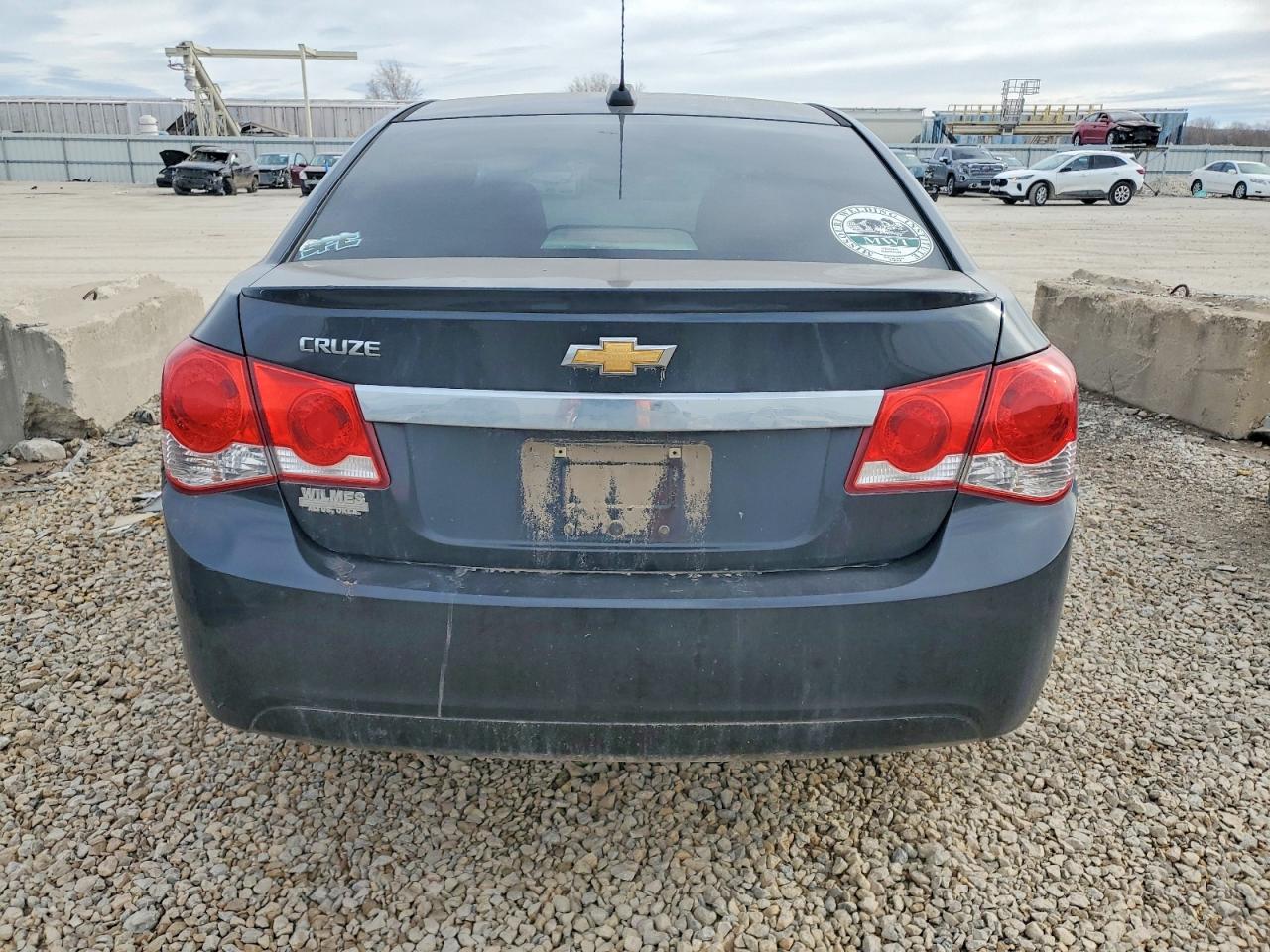 2016 CHEVROLET CRUZE LIMITED LS photo 6