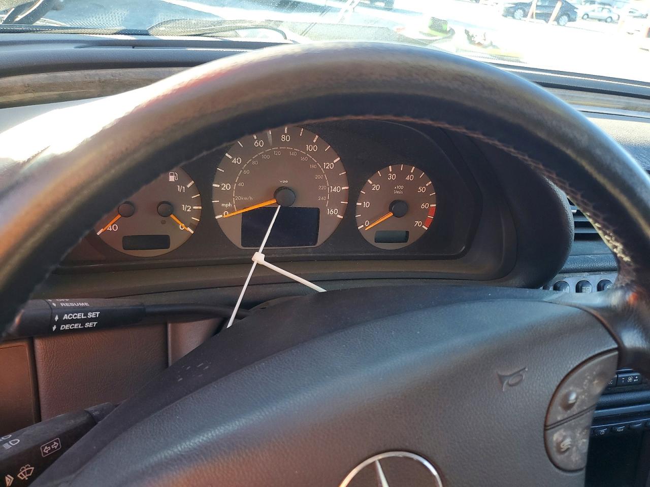 2002 MERCEDES-BENZ CLK 430 photo 9