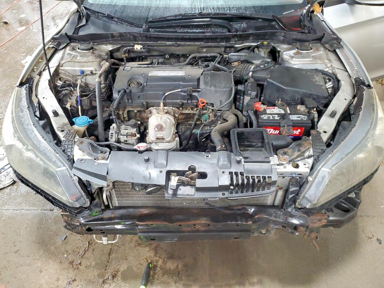 2015 HONDA ACCORD LX photo 11