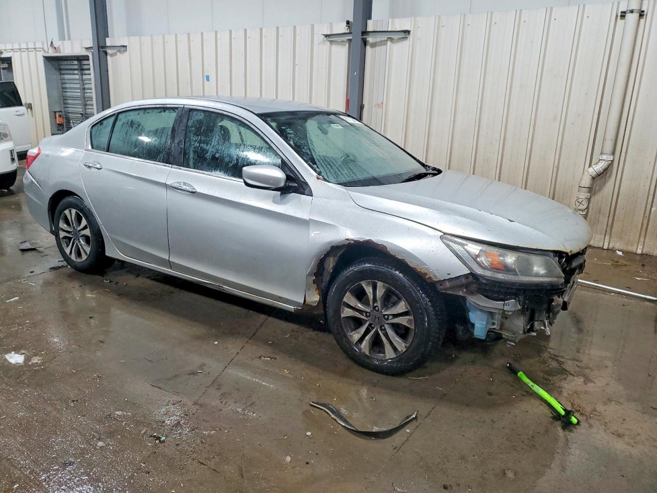 2015 HONDA ACCORD LX photo 4