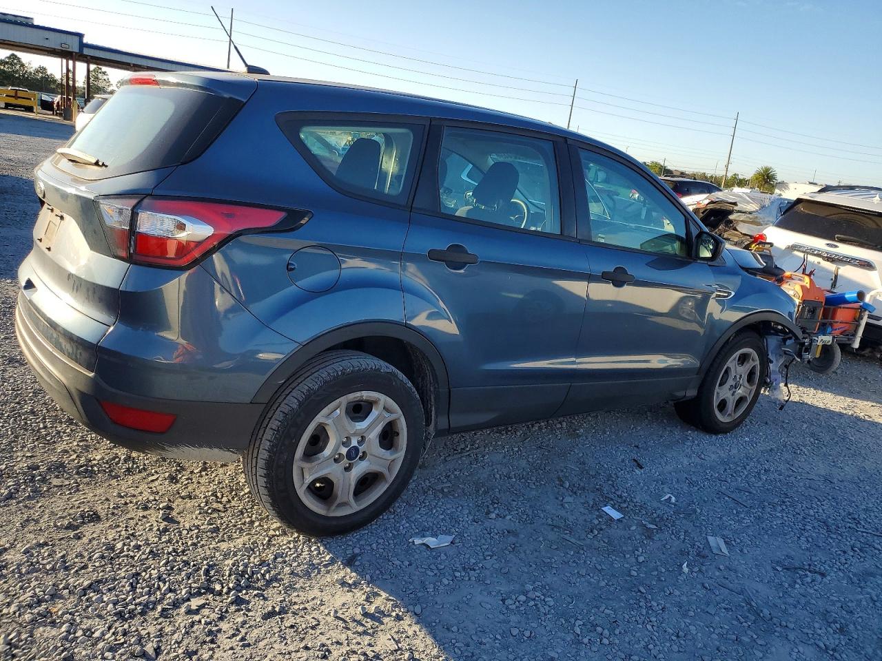 2018 FORD ESCAPE S photo 3