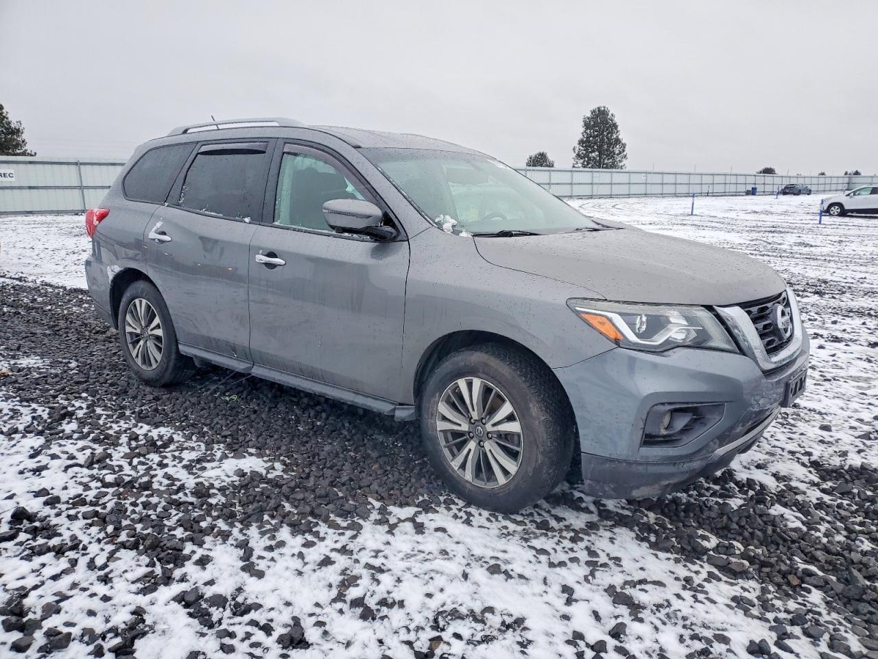 2017 NISSAN PATHFINDER S photo 4