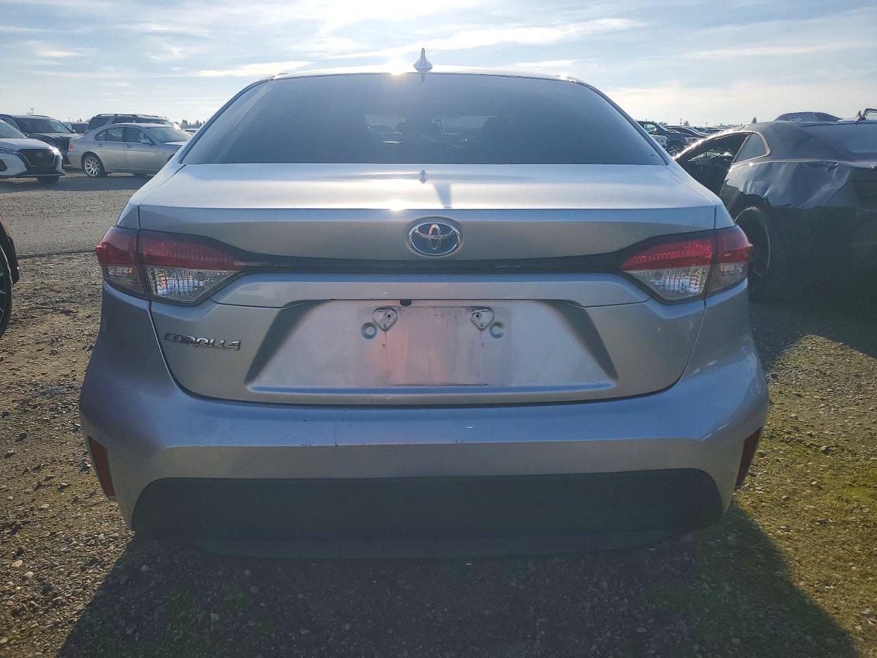 2020 TOYOTA COROLLA LE photo 6