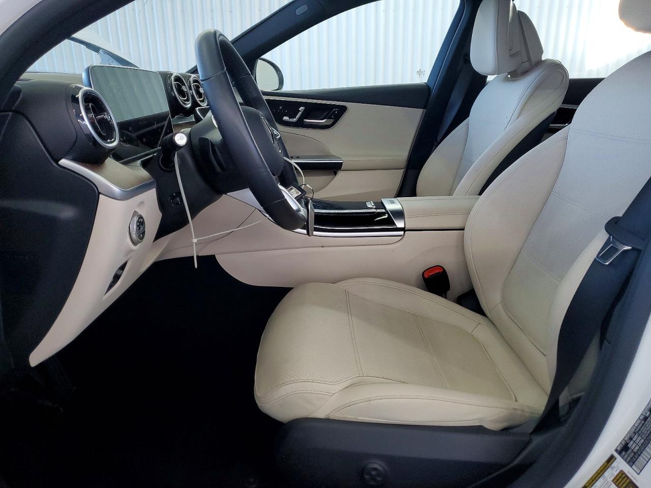 2025 MERCEDES-BENZ C 300 photo 7