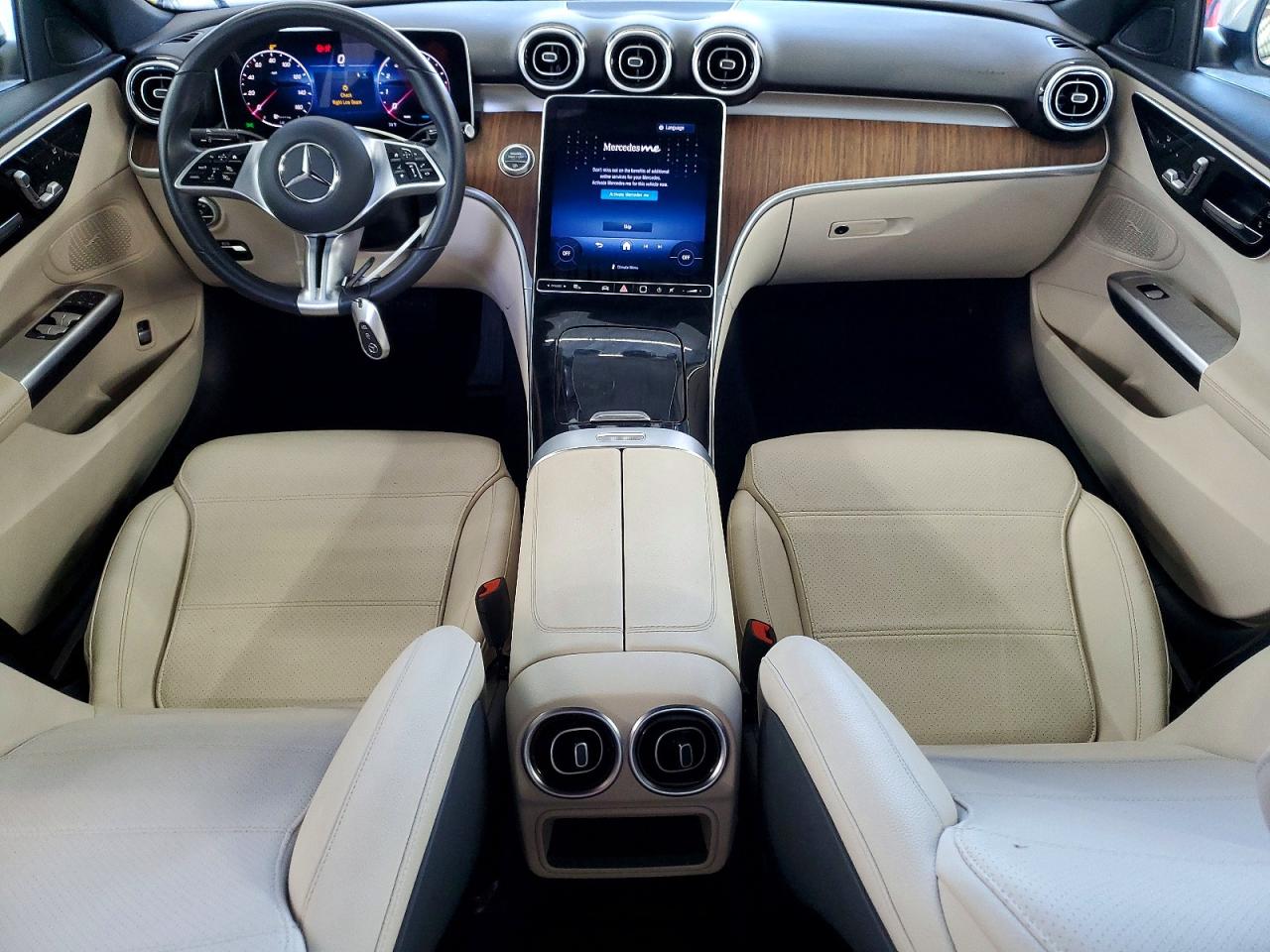 2025 MERCEDES-BENZ C 300 photo 8