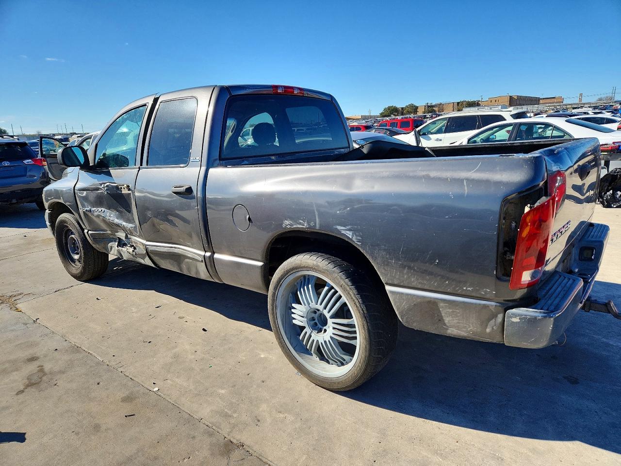 2002 DODGE RAM 1500 photo 2
