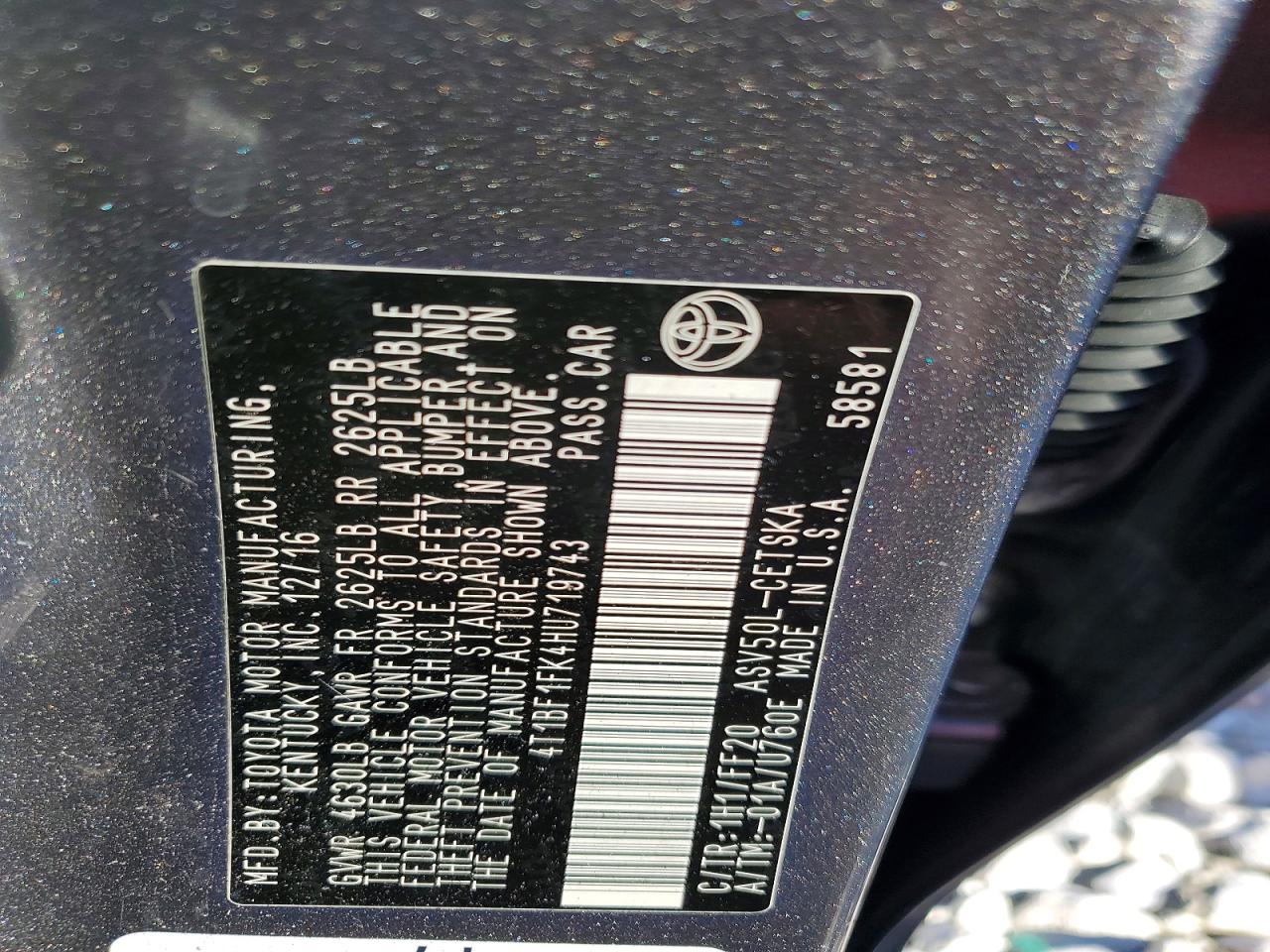 2017 TOYOTA CAMRY LE photo 12