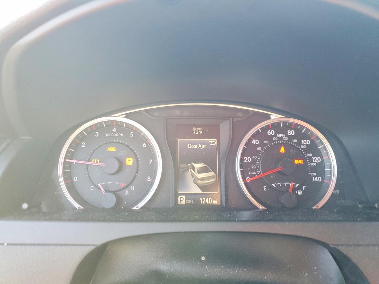 2017 TOYOTA CAMRY LE photo 9