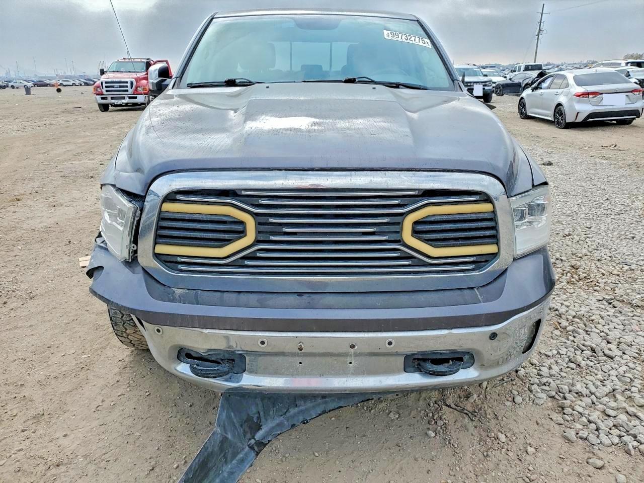 2017 RAM 1500 SLT photo 5