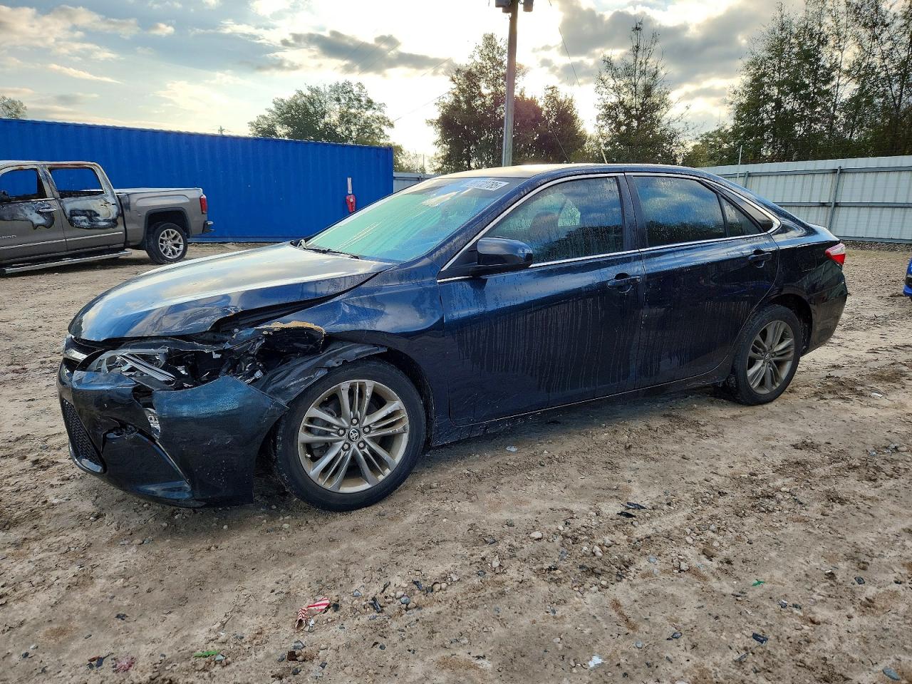 2017 TOYOTA CAMRY