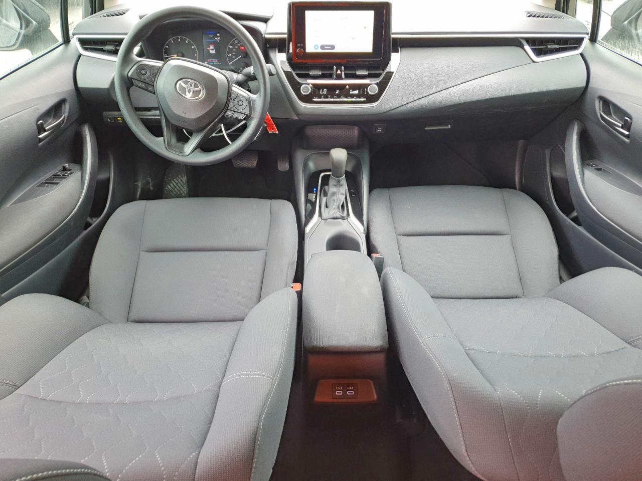 2025 TOYOTA COROLLA LE photo 8