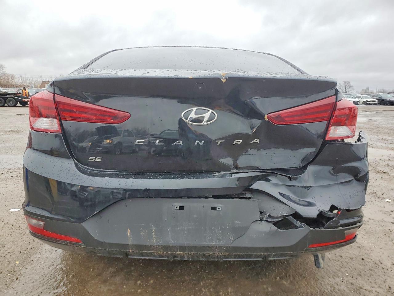 2019 HYUNDAI ELANTRA SE photo 6
