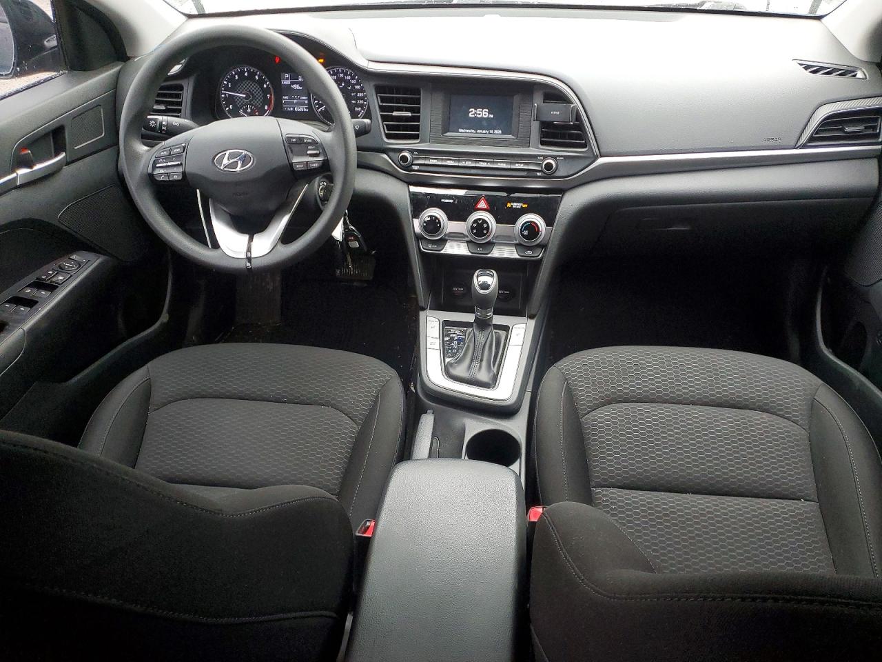 2019 HYUNDAI ELANTRA SE photo 8