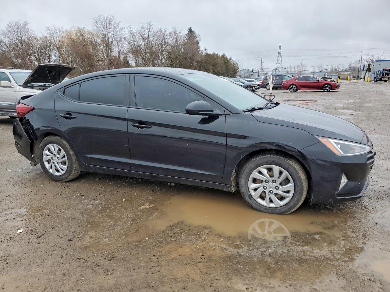2019 HYUNDAI ELANTRA SE photo 4