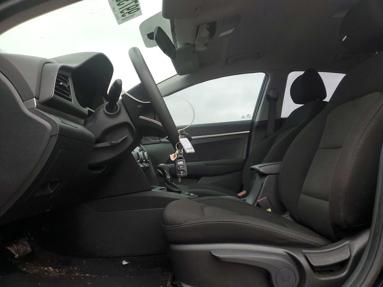 2019 HYUNDAI ELANTRA SE photo 7