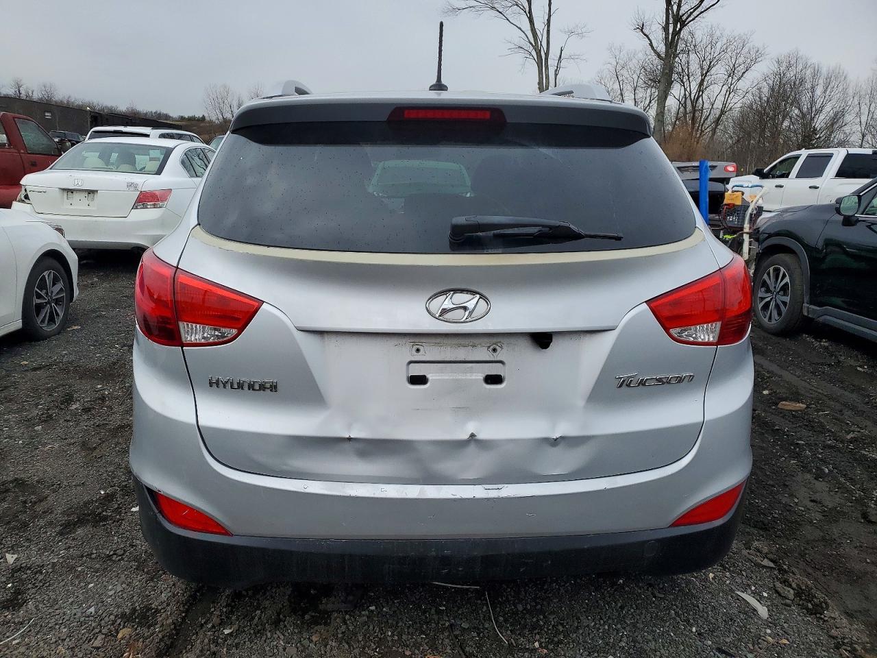 2013 HYUNDAI TUCSON GLS photo 6