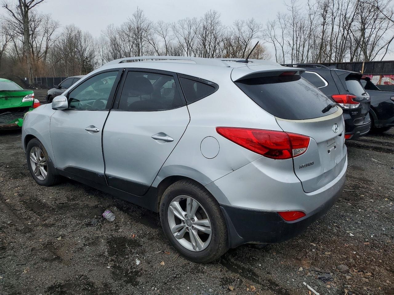 2013 HYUNDAI TUCSON GLS photo 2