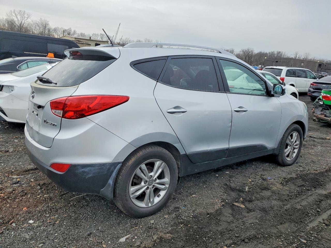 2013 HYUNDAI TUCSON GLS photo 3