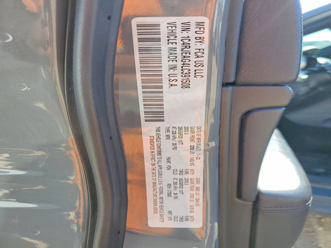 2020 JEEP GRAND CHEROKEE LAREDO photo 13