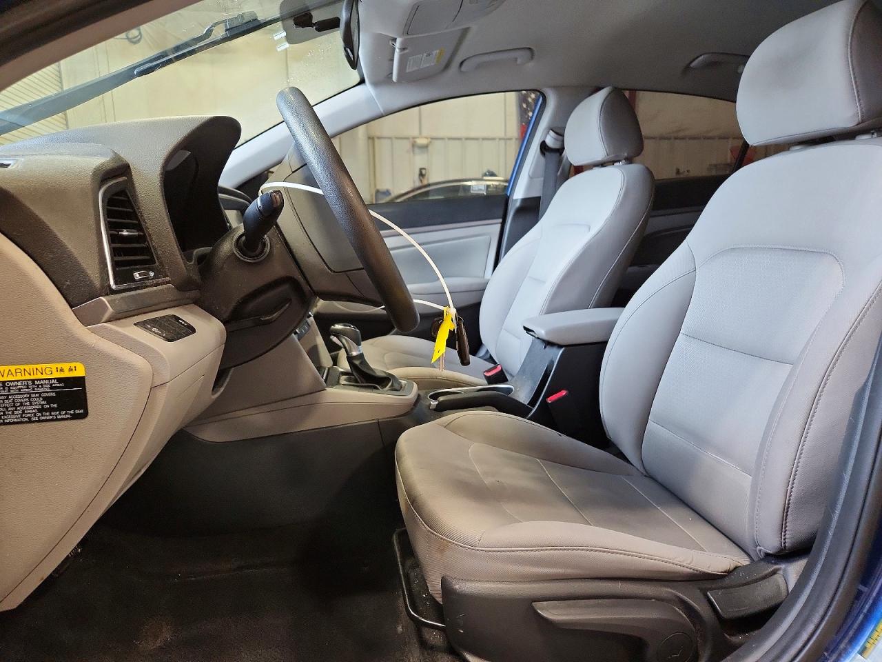 2017 HYUNDAI ELANTRA SE photo 7