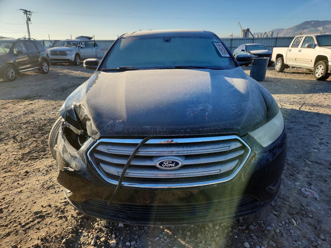 2014 FORD TAURUS SE photo 5