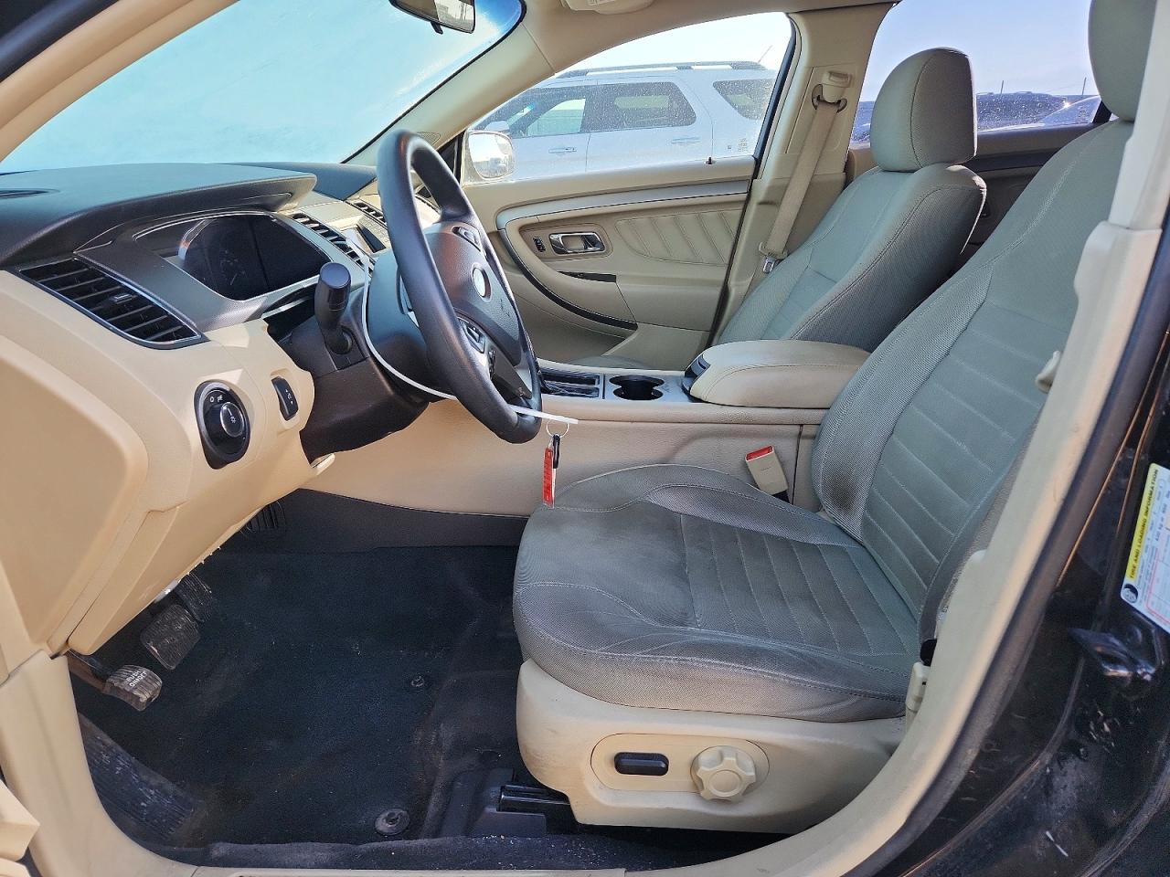 2014 FORD TAURUS SE photo 7