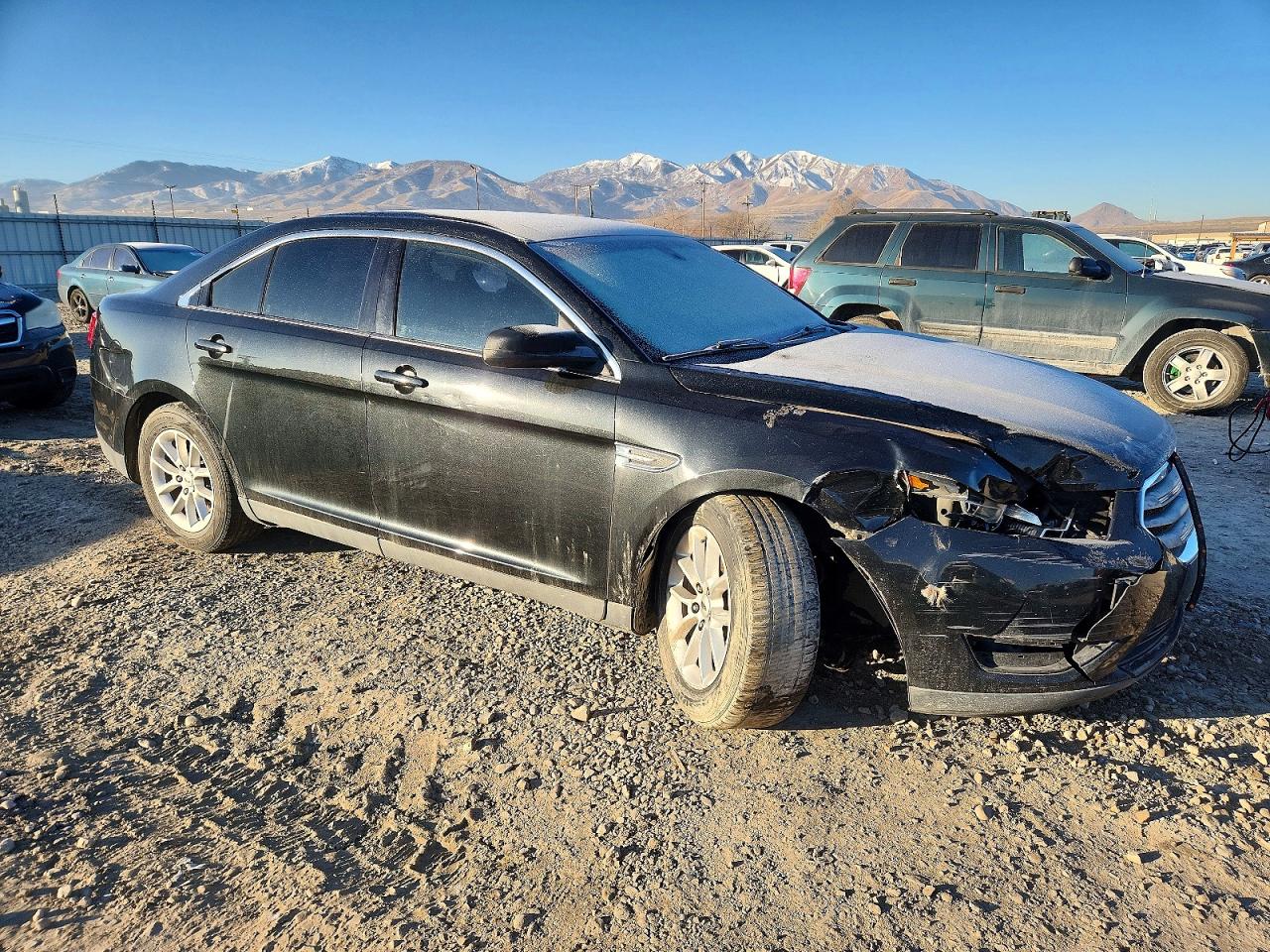 2014 FORD TAURUS SE photo 4