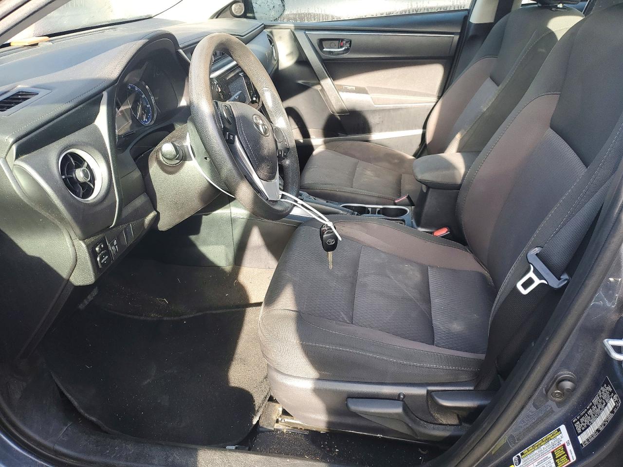 2018 TOYOTA COROLLA L photo 7
