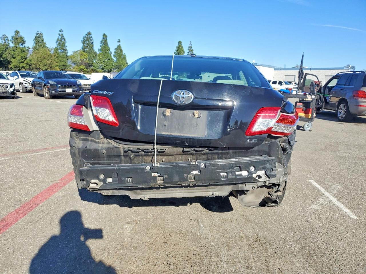 2011 TOYOTA CAMRY BASE photo 11