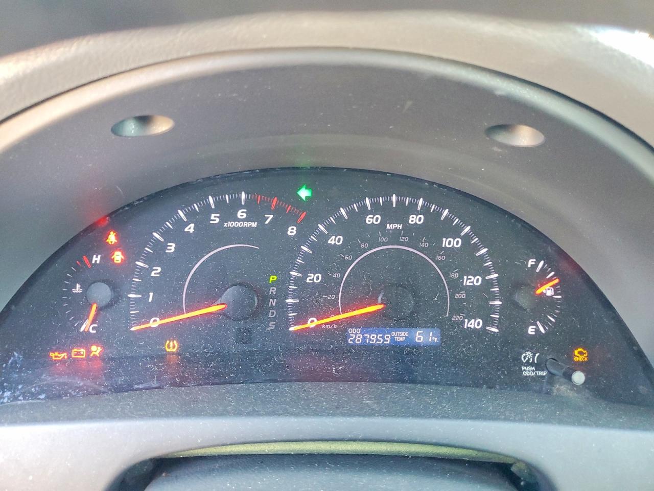 2011 TOYOTA CAMRY BASE photo 17