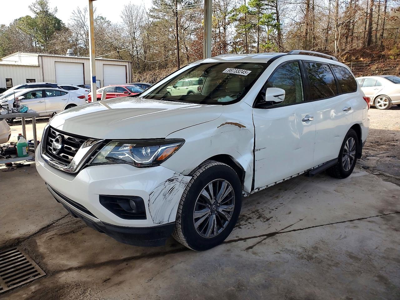 2017 NISSAN PATHFINDER