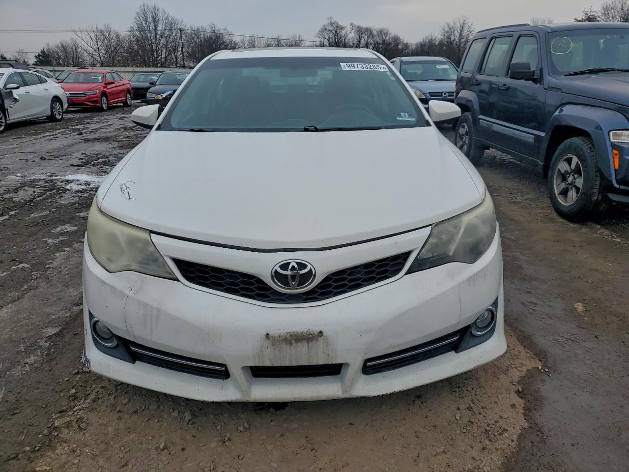 2013 TOYOTA CAMRY L photo 5