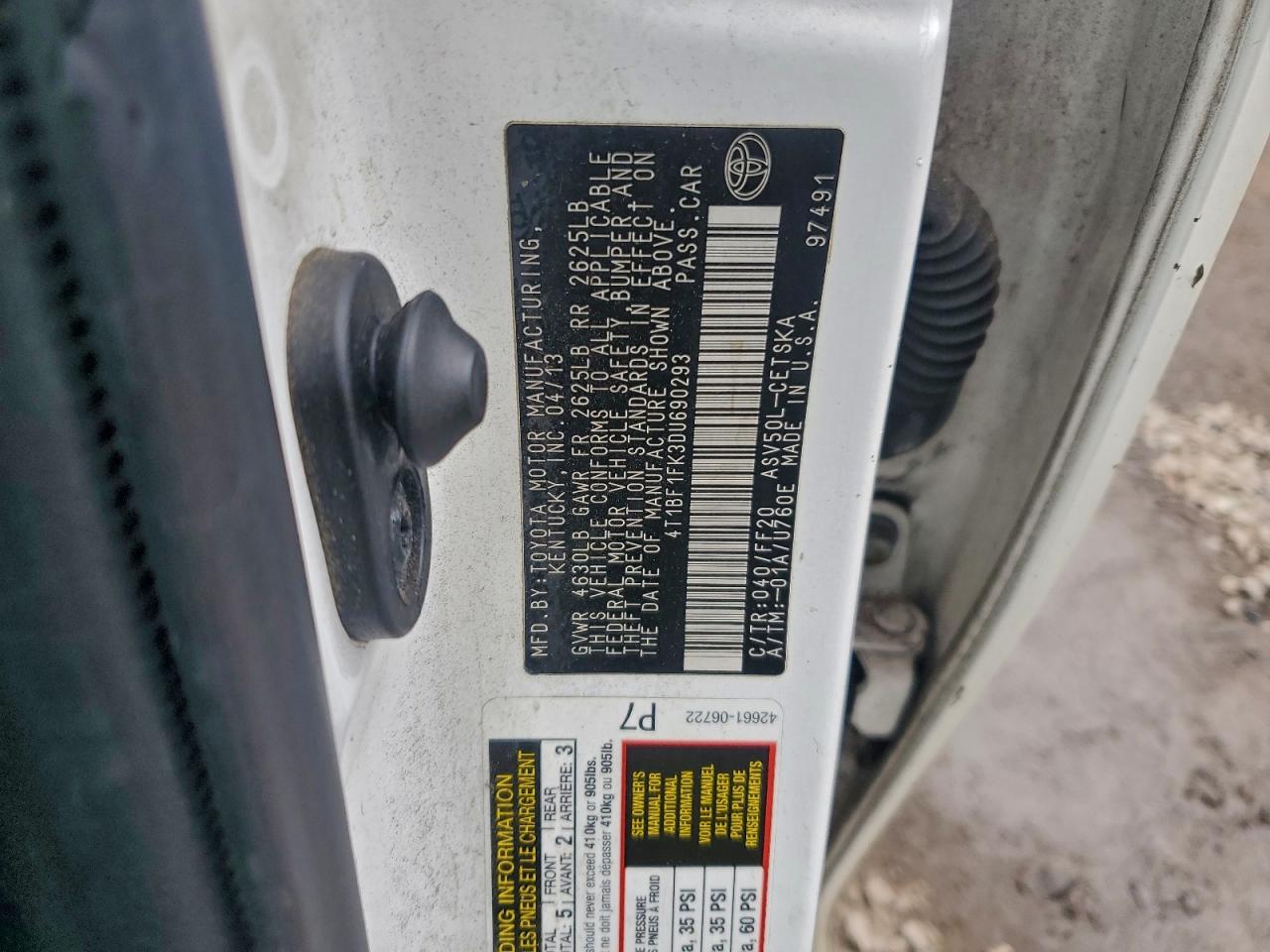 2013 TOYOTA CAMRY L photo 12